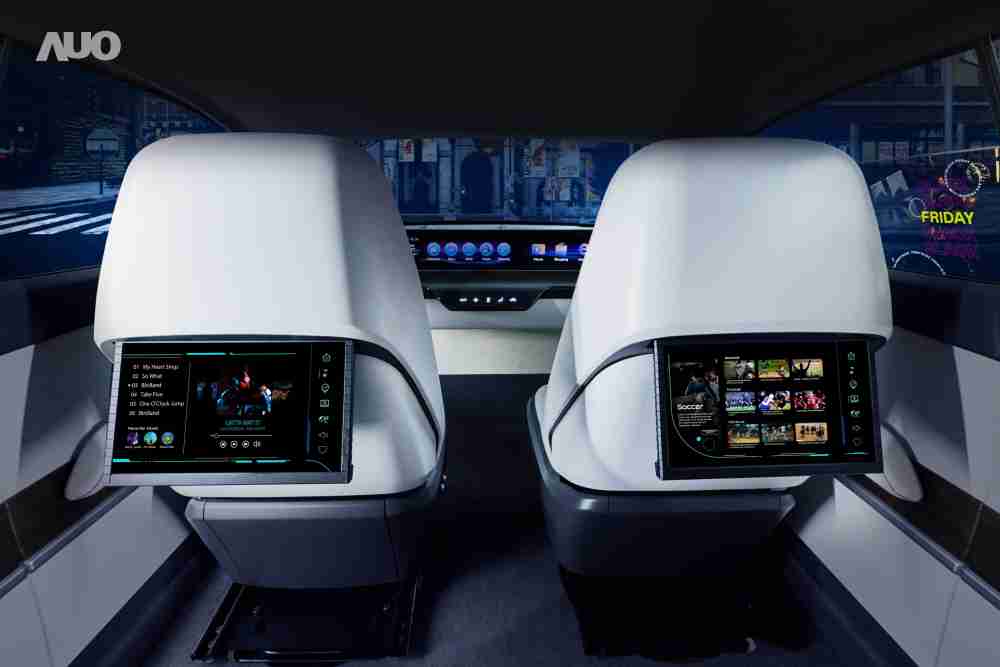 蓝狮在线新一代Smart Cockpit 2024，，，，以Micro LED先进显示技术优势，，创建〝可卷式后座娱乐显示器〞，，，，仅在互动时才显示出所需画面及信息，，扩充更丰富的娱乐和交互信息服务，，，获国际奖项荣耀